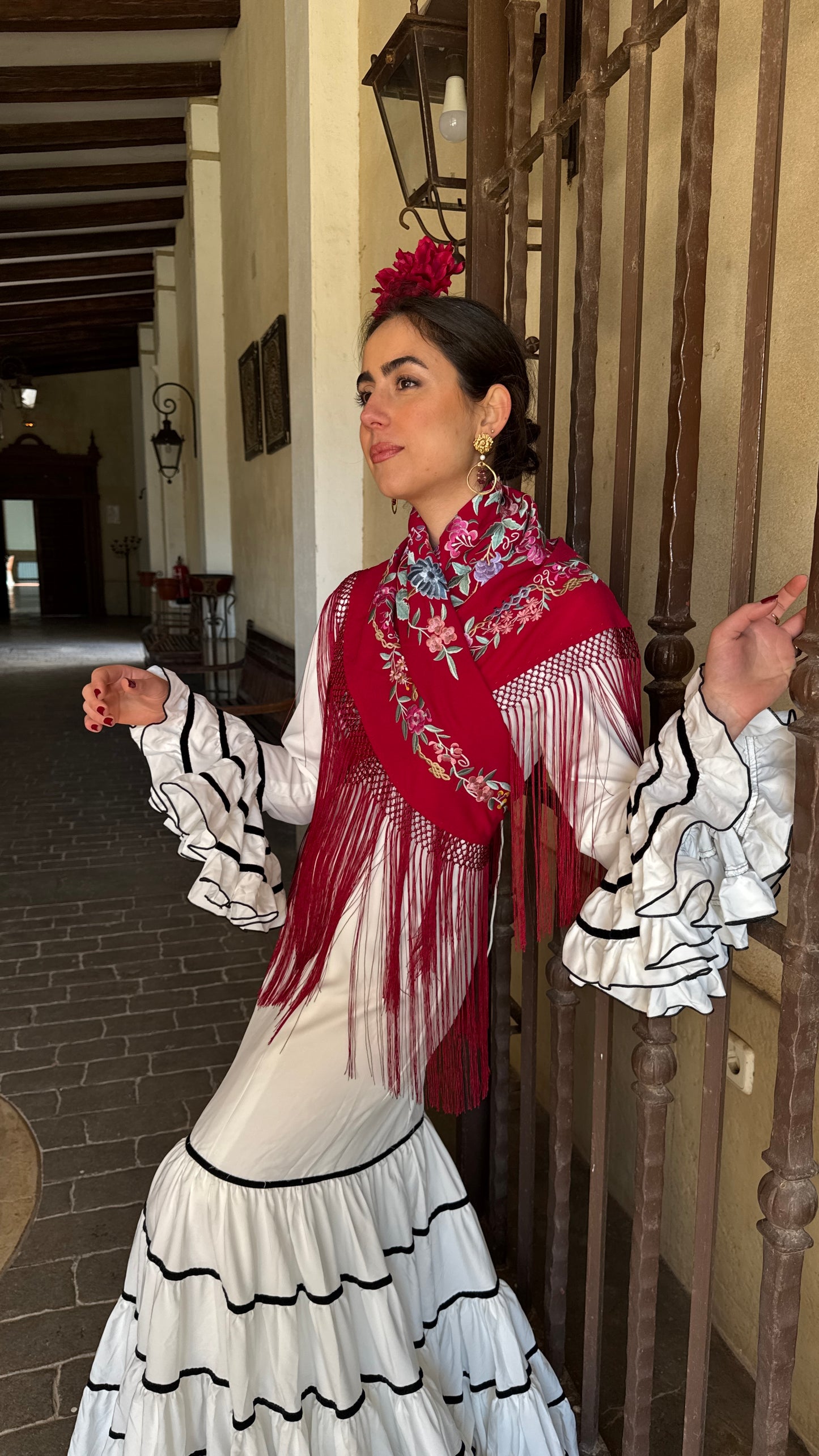 TRAJE VÁZQUEZ BLANCO