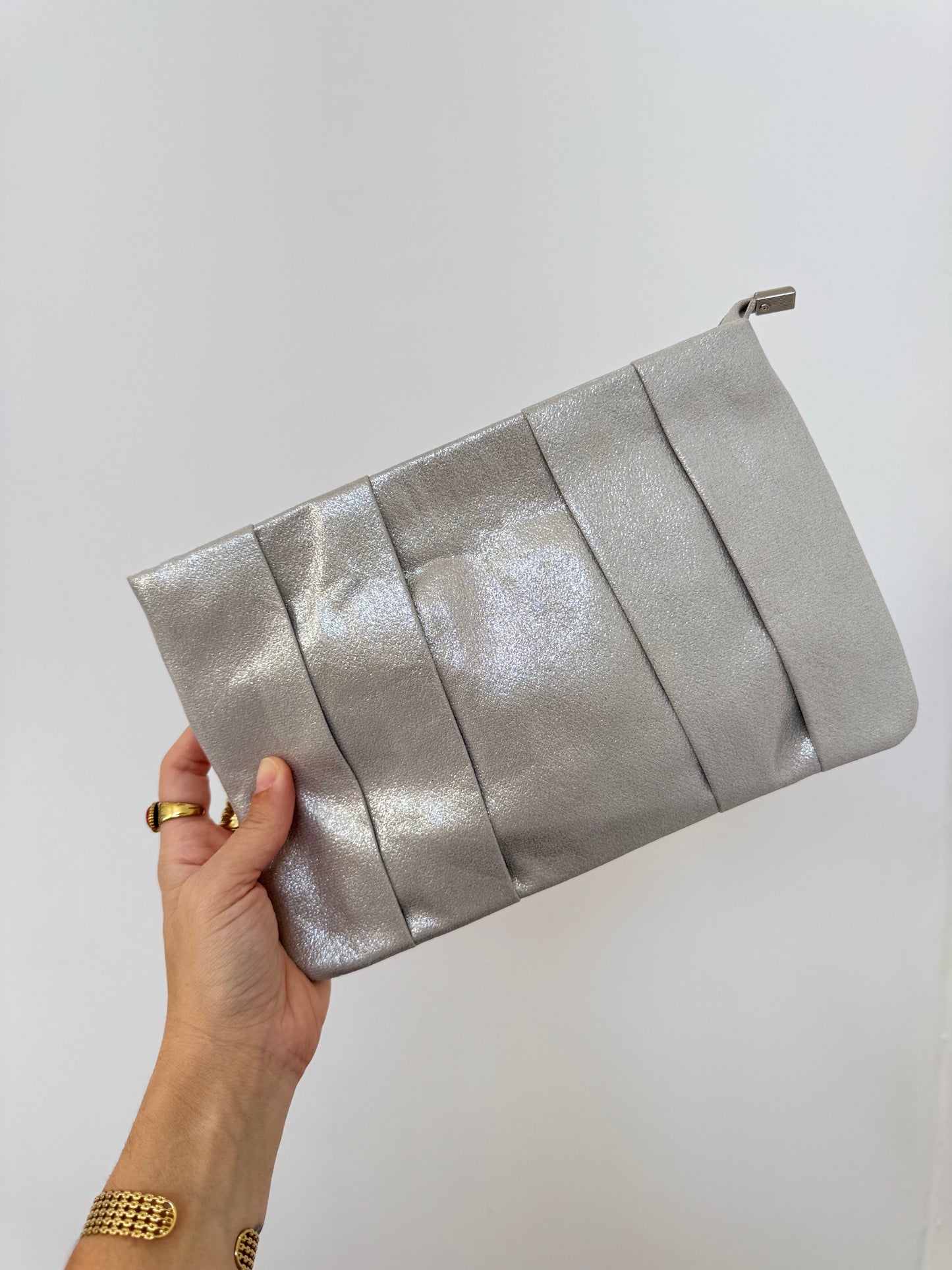 Cartera dorada