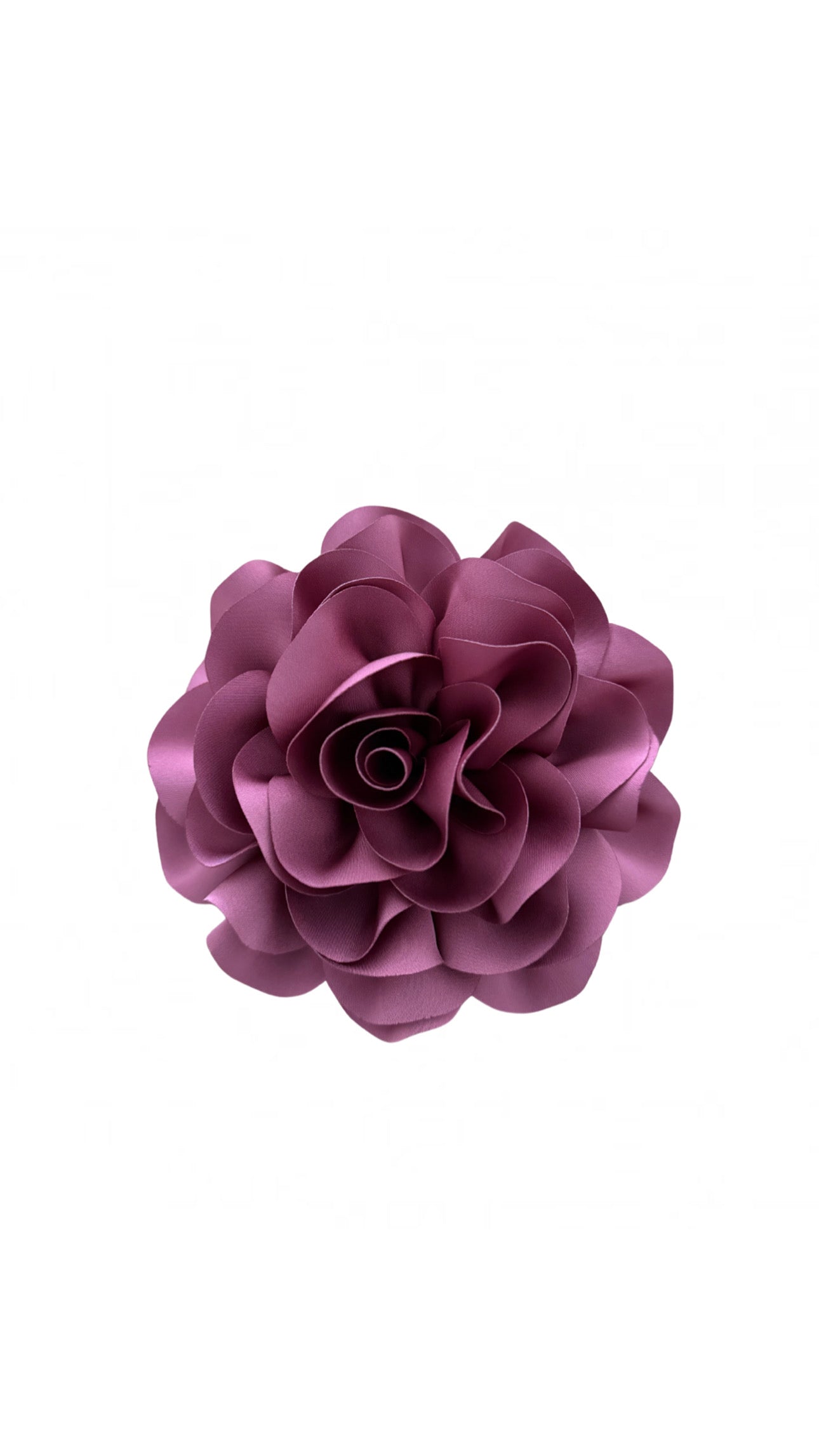 Flor pelo rosa maquillaje