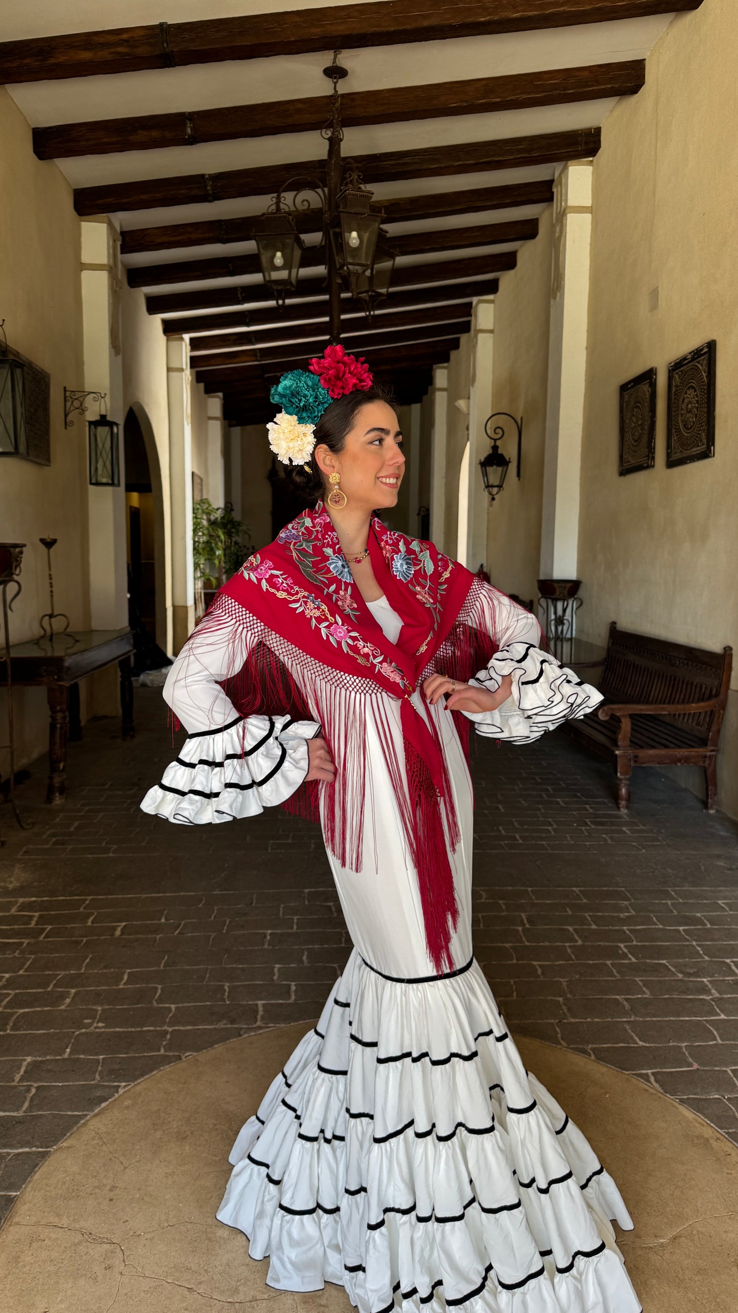 TRAJE VÁZQUEZ BLANCO