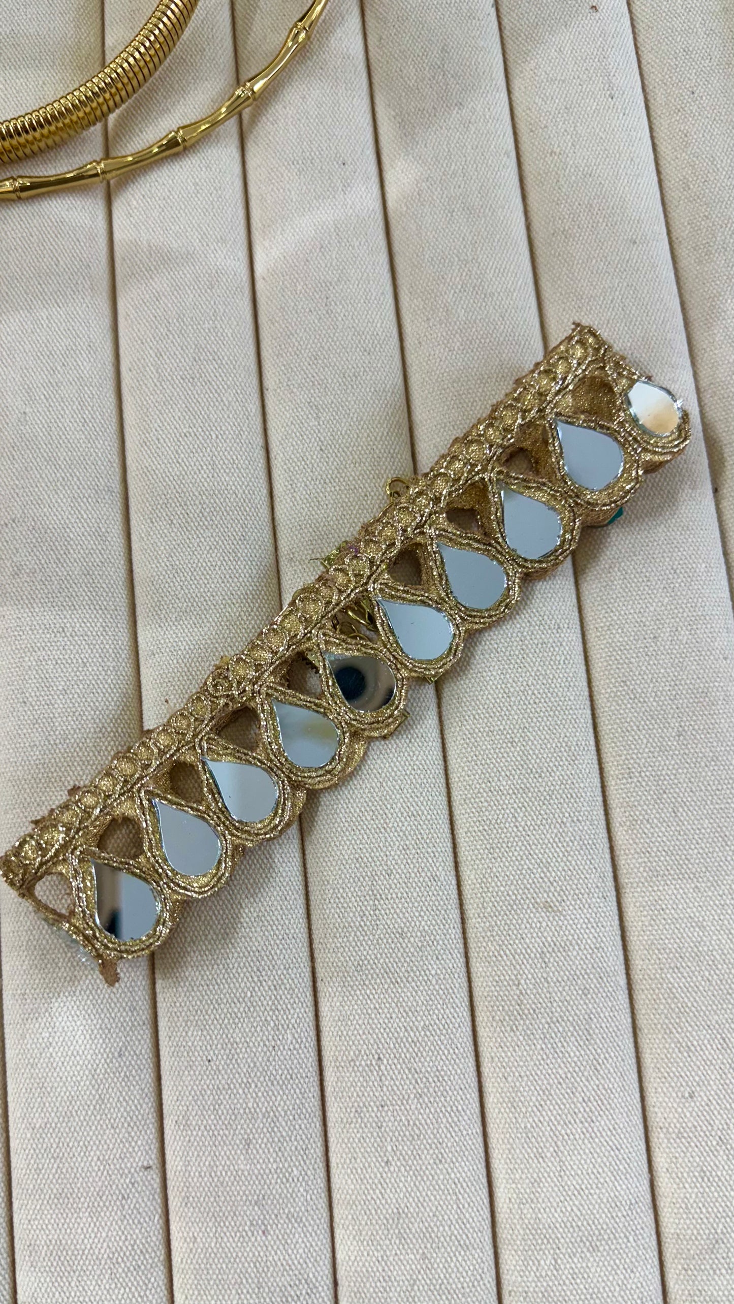 Choker gotas