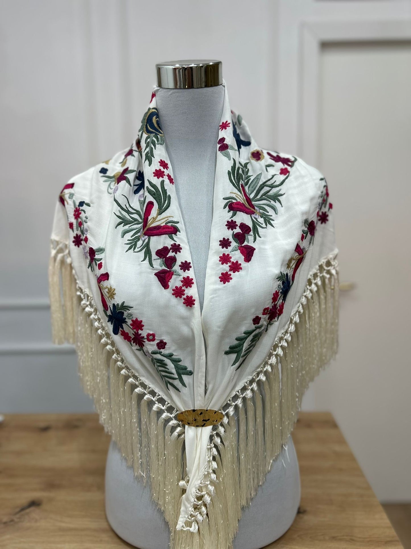 Mantoncillo blanco roto