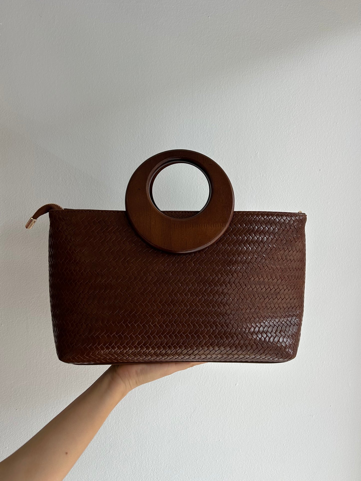 Bolso asa madera beige