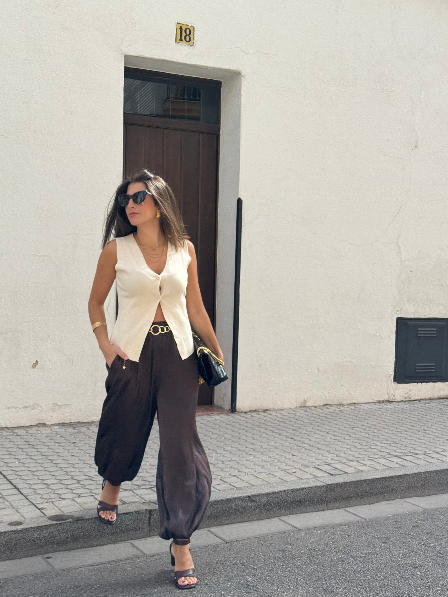 Pantalón satinado bombacho marrón