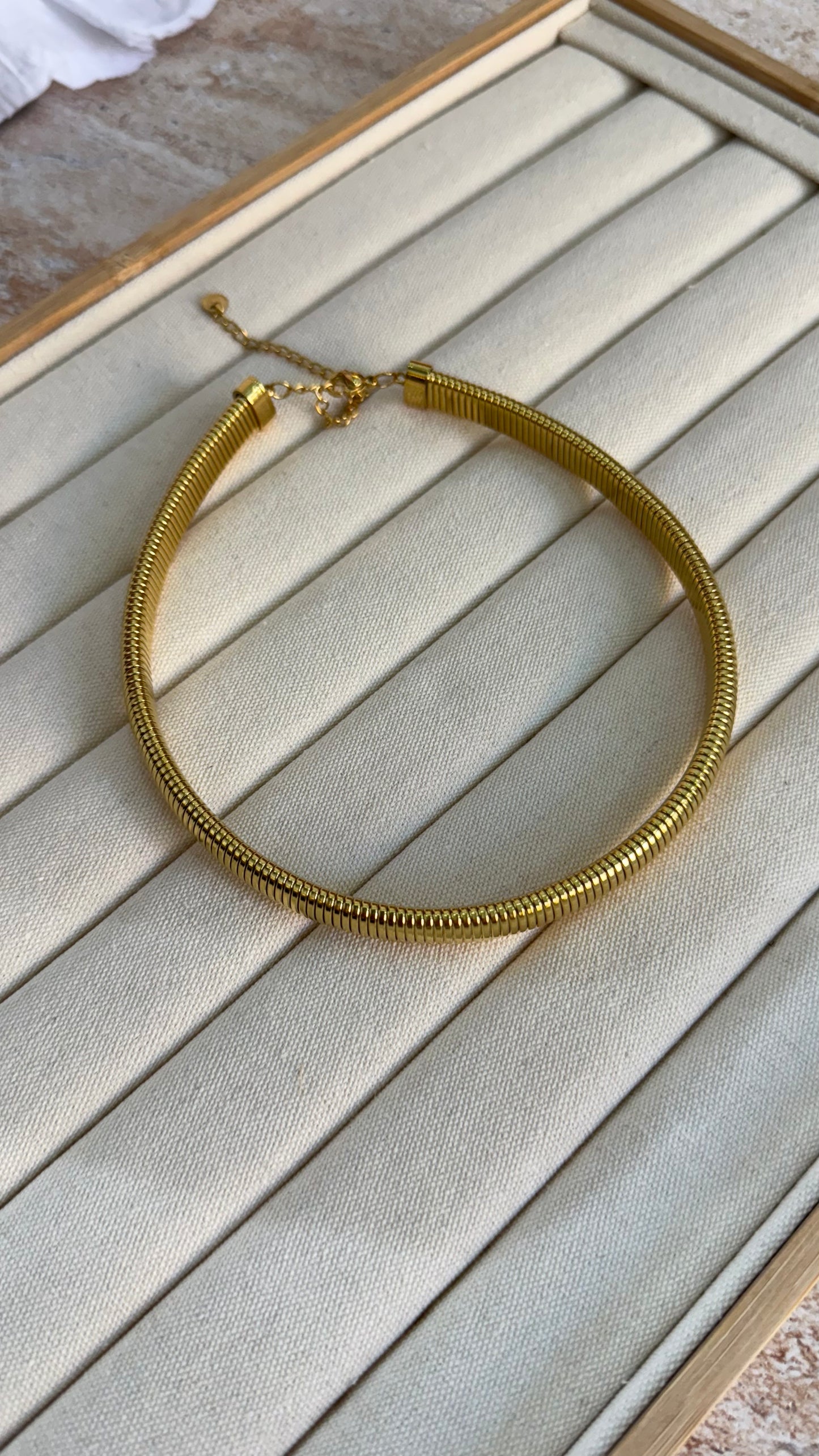Collar dorado Anna