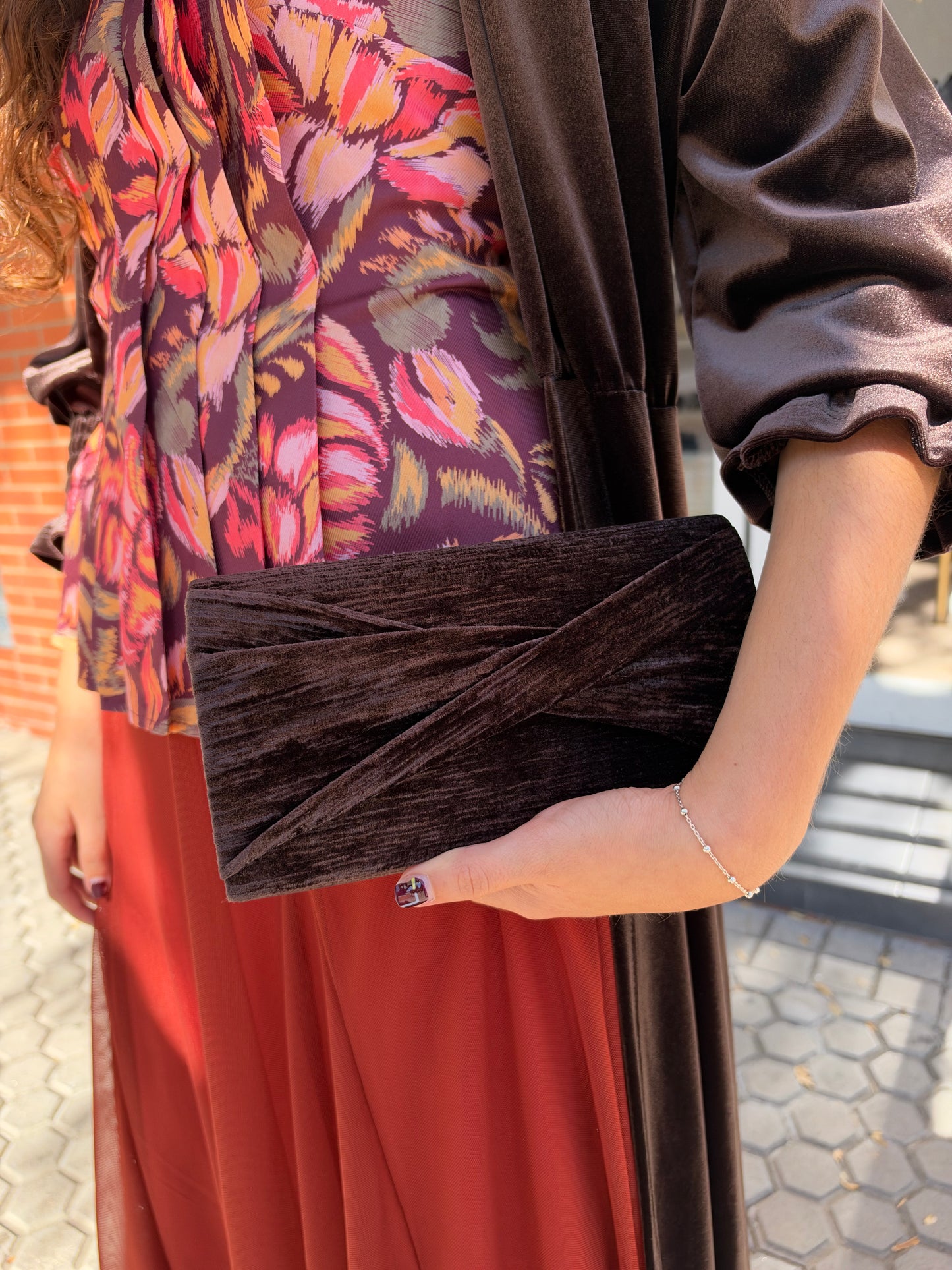 BOLSO ZAMBRA MARRÓN CHOCOLATE
