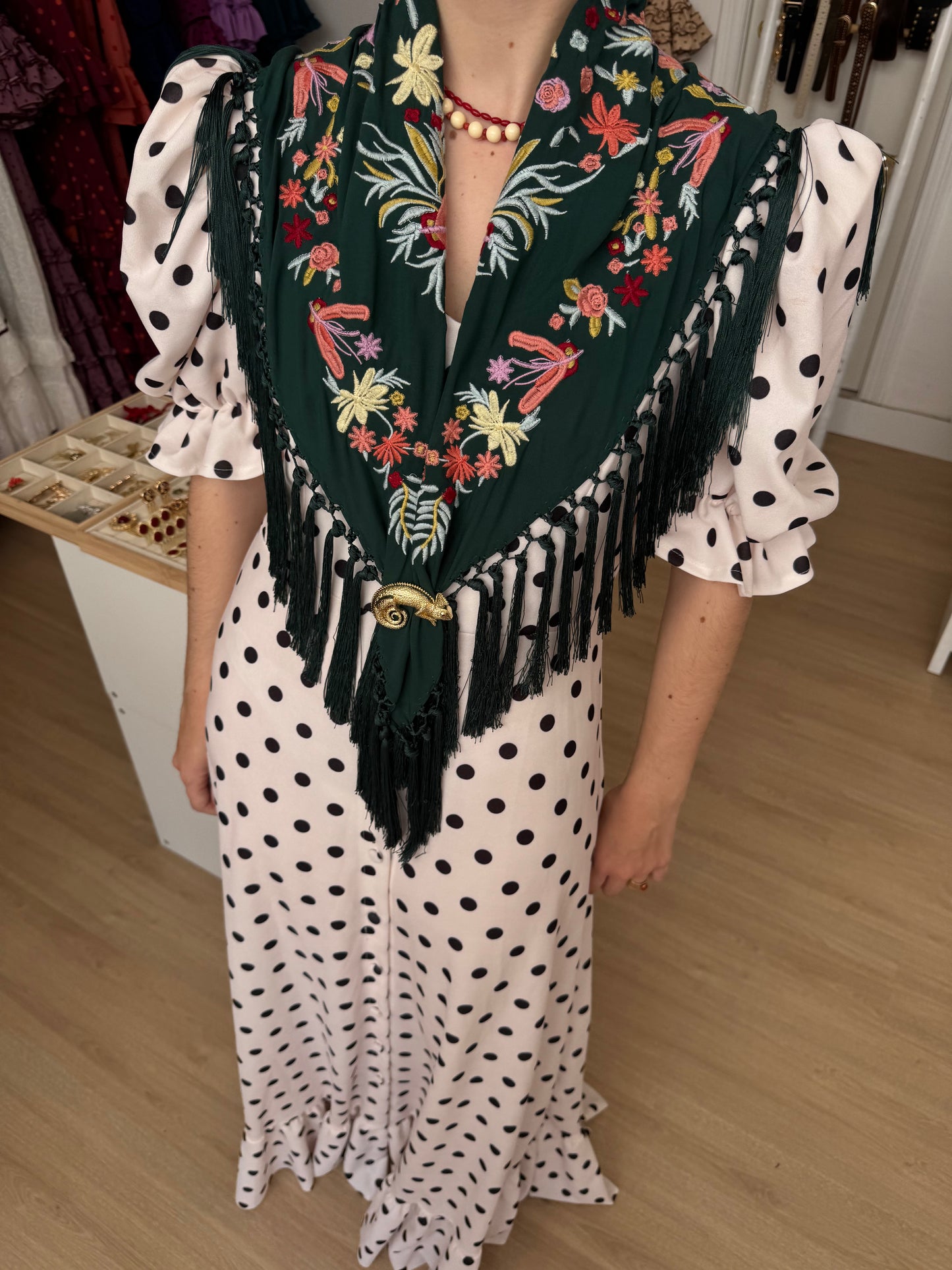 Bata blanca rociera Mercedes