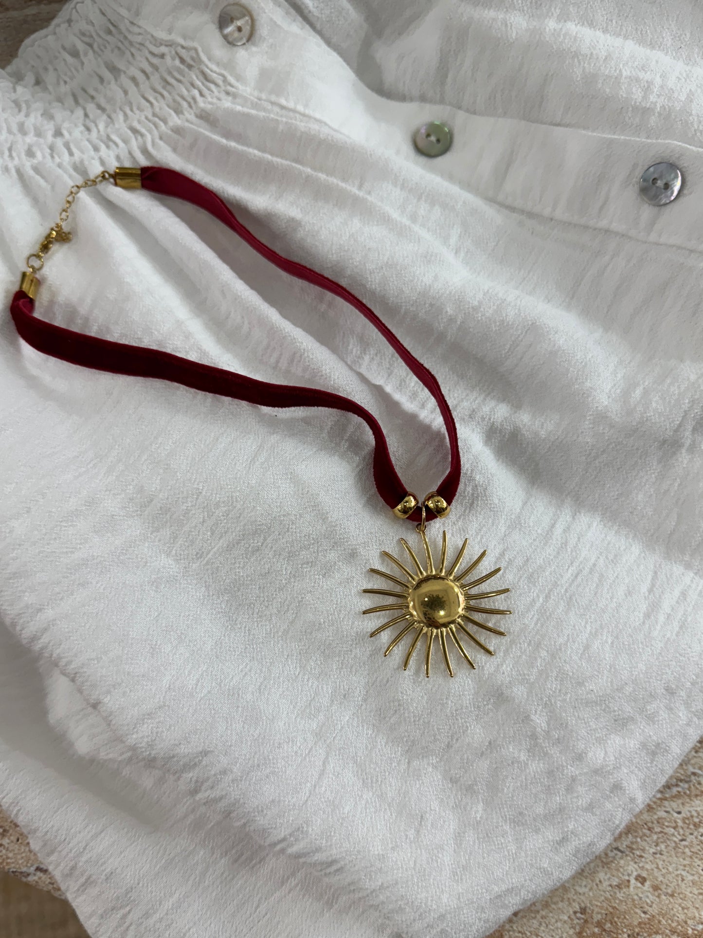Chocker terciopelo sol
