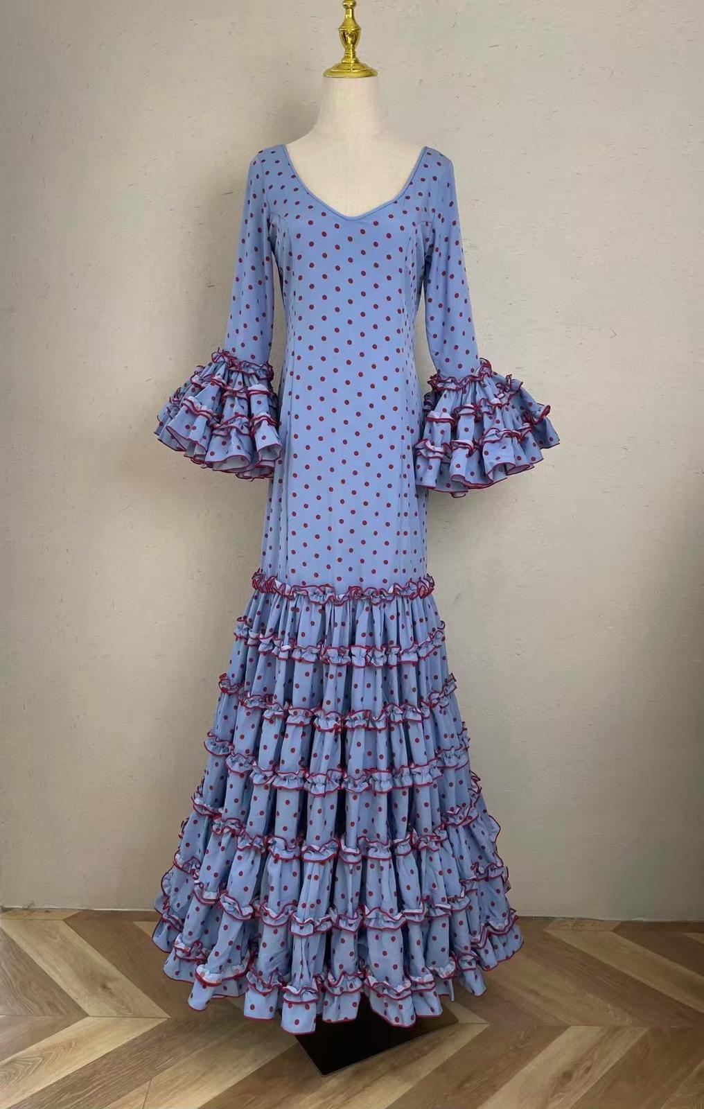 Traje Suárez azul lunares rojos