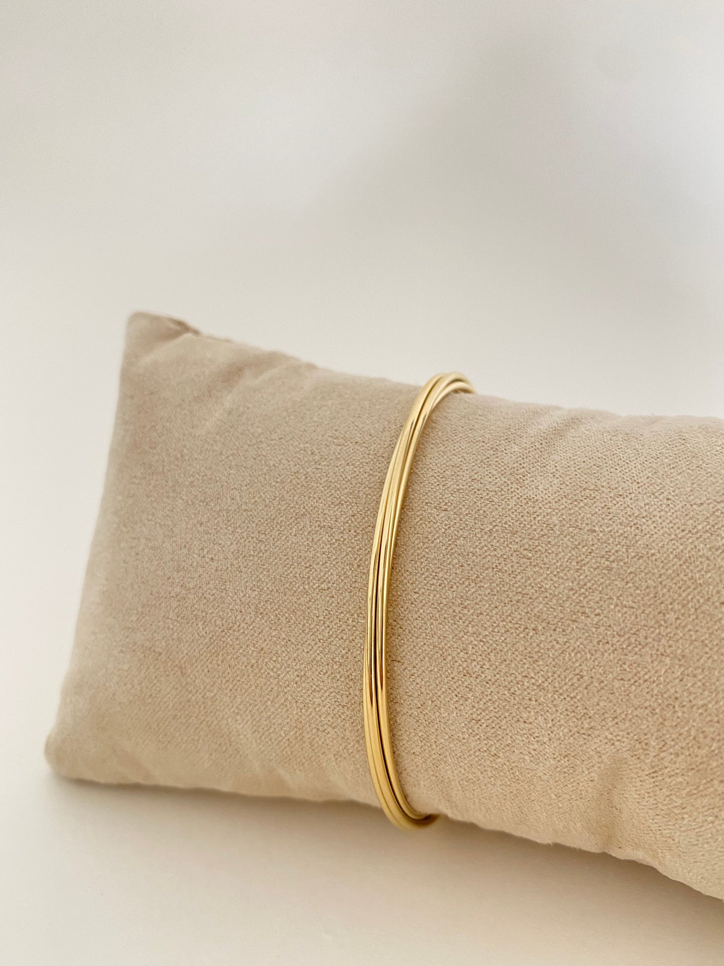 CURLY BRACELET