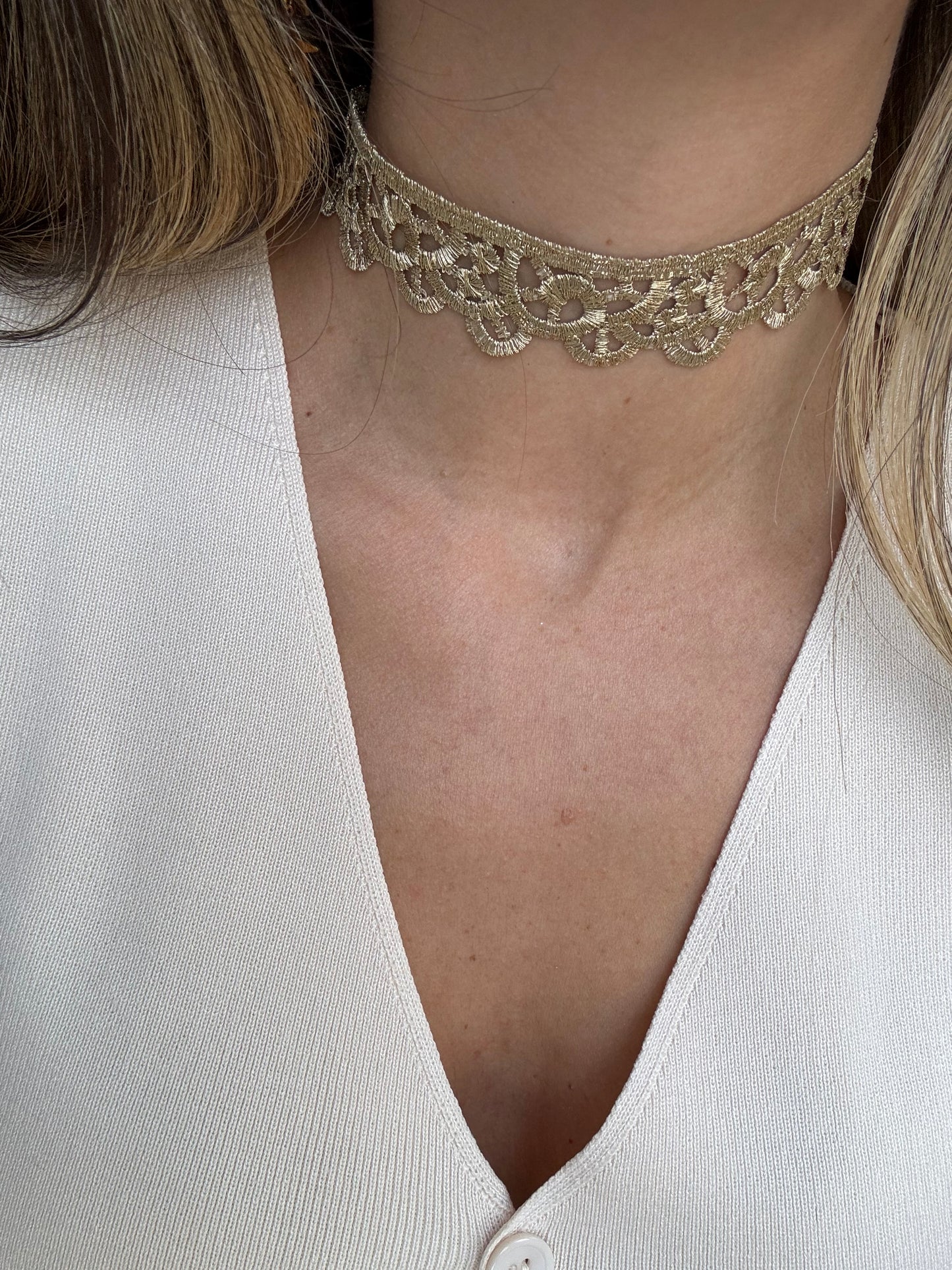 CHOKER