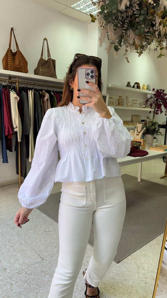 Blusa blanca mangas abullonadas