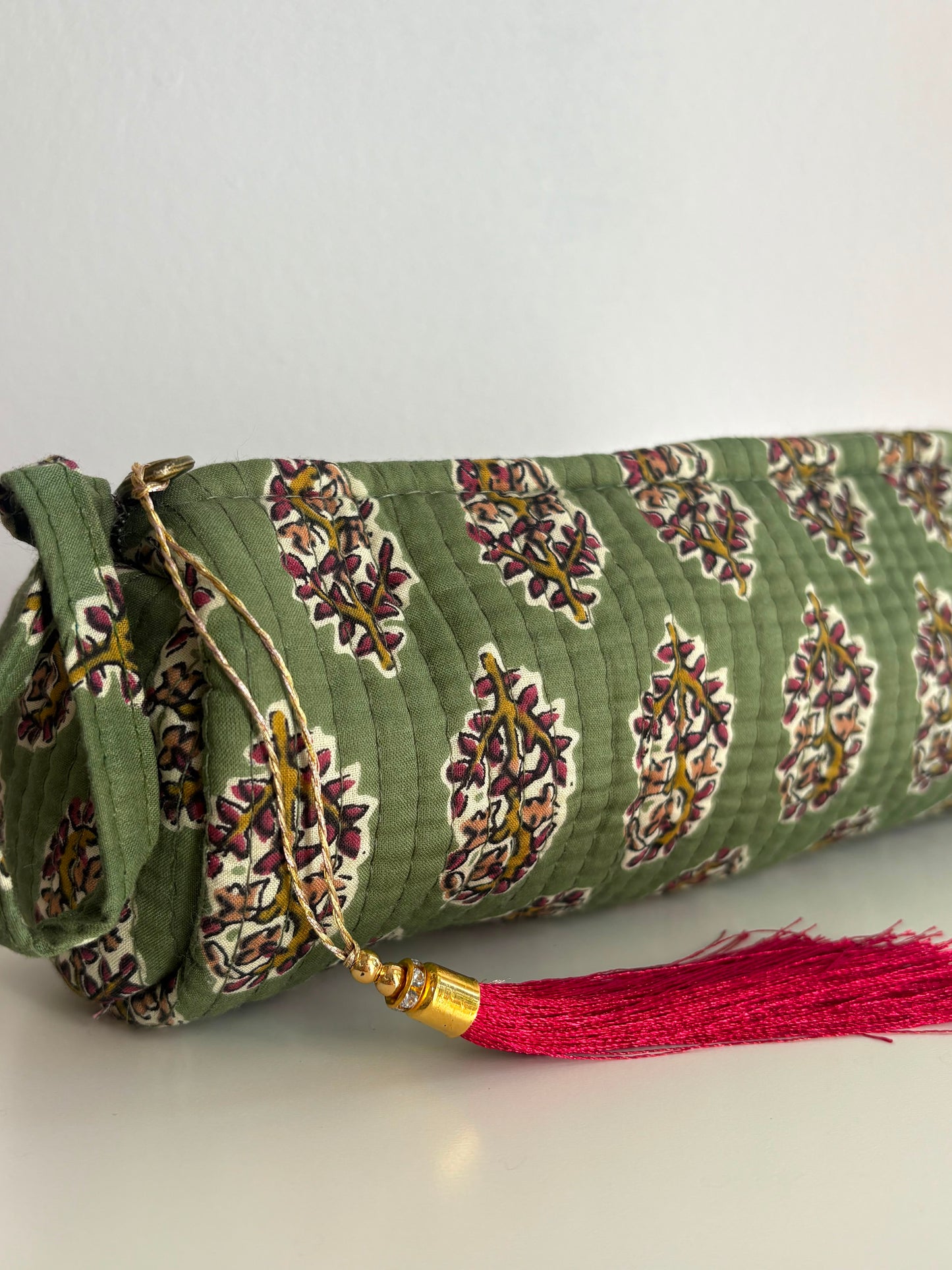 ESTUCHE