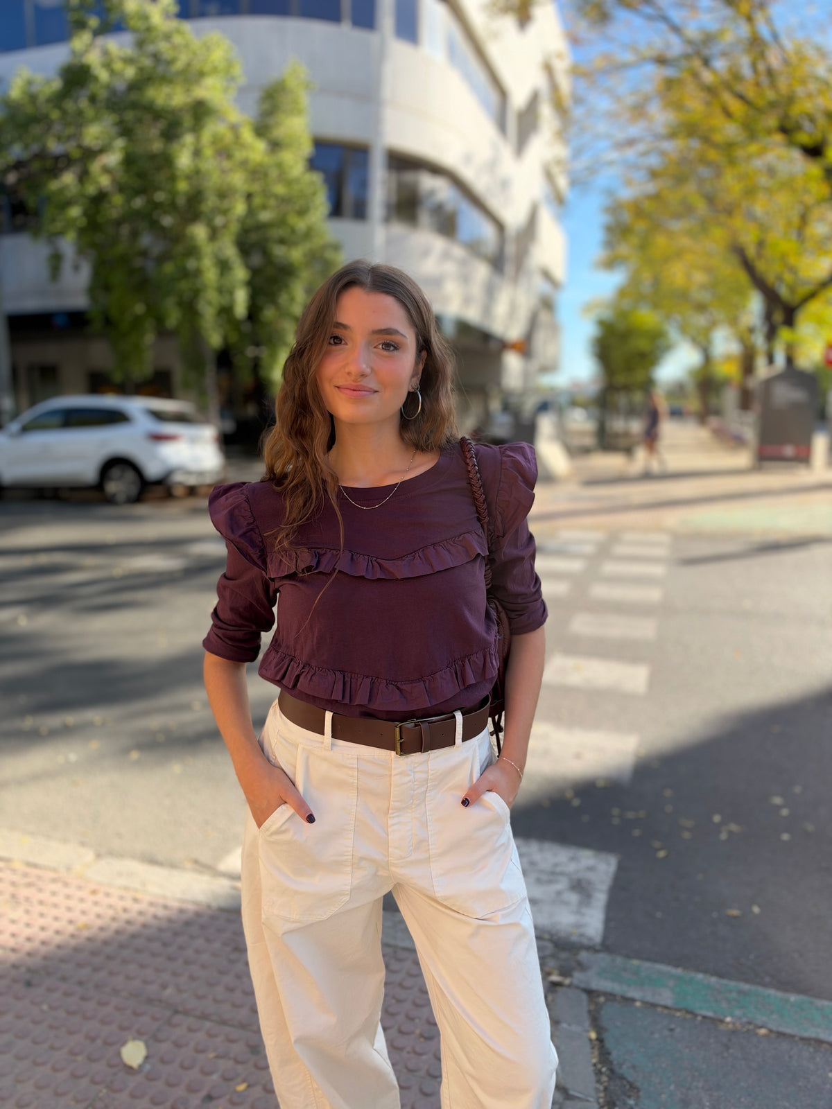 CAMISETA VOLANTES BERENJENA
