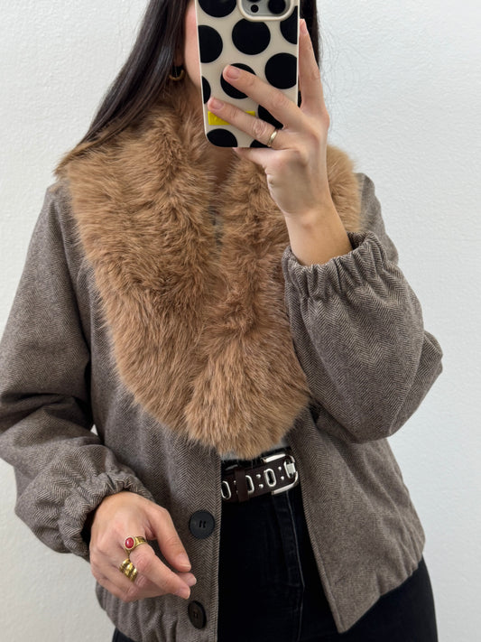 Cuello beige
