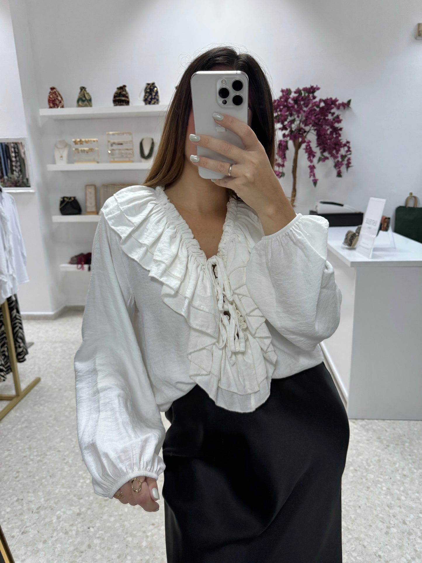 Blusa volantes blanca