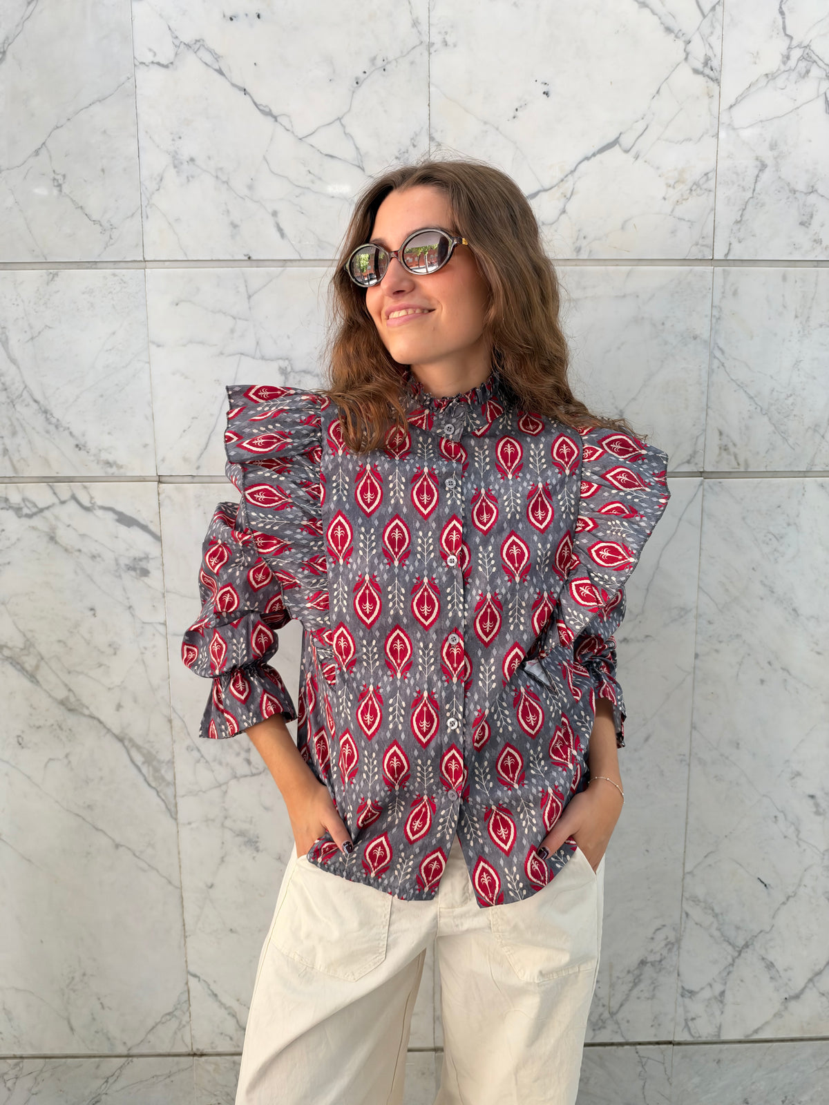 BLUSA DETALLE VOLANTES