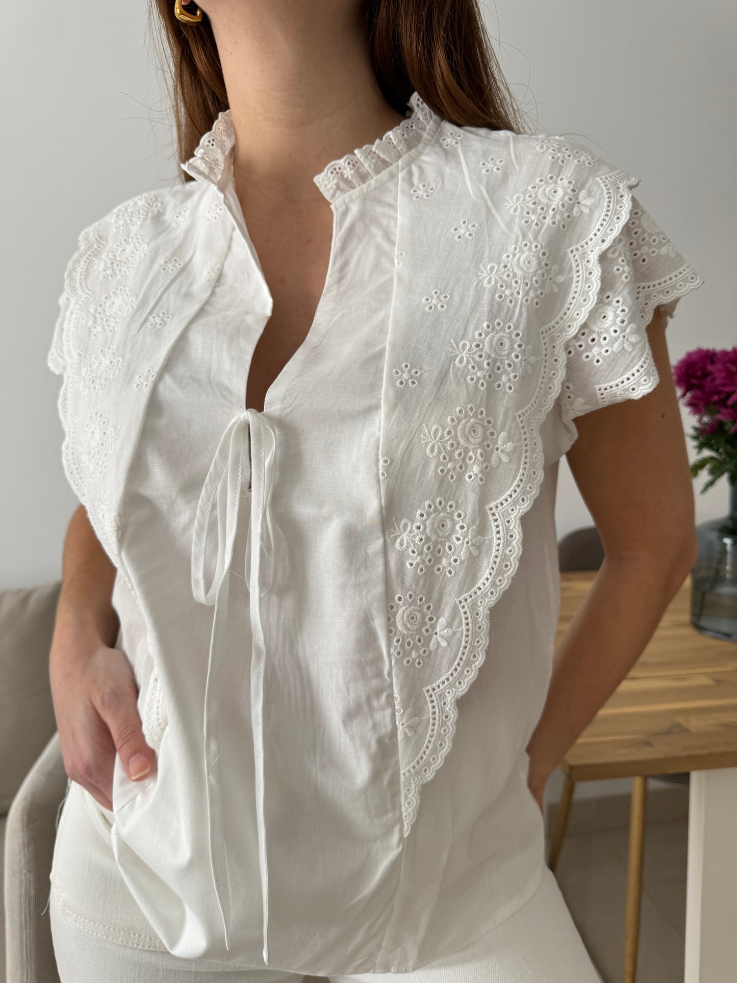 Blusa Blanca detalles