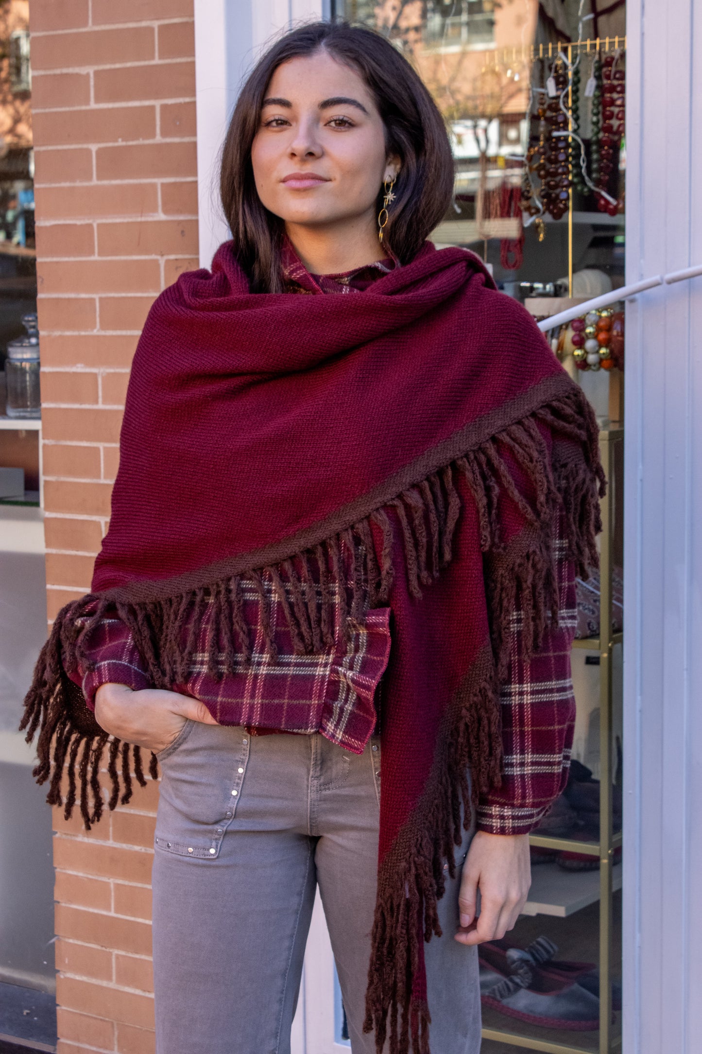 Poncho burdeos y marrón