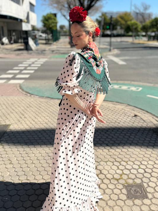 Bata blanca rociera Mercedes