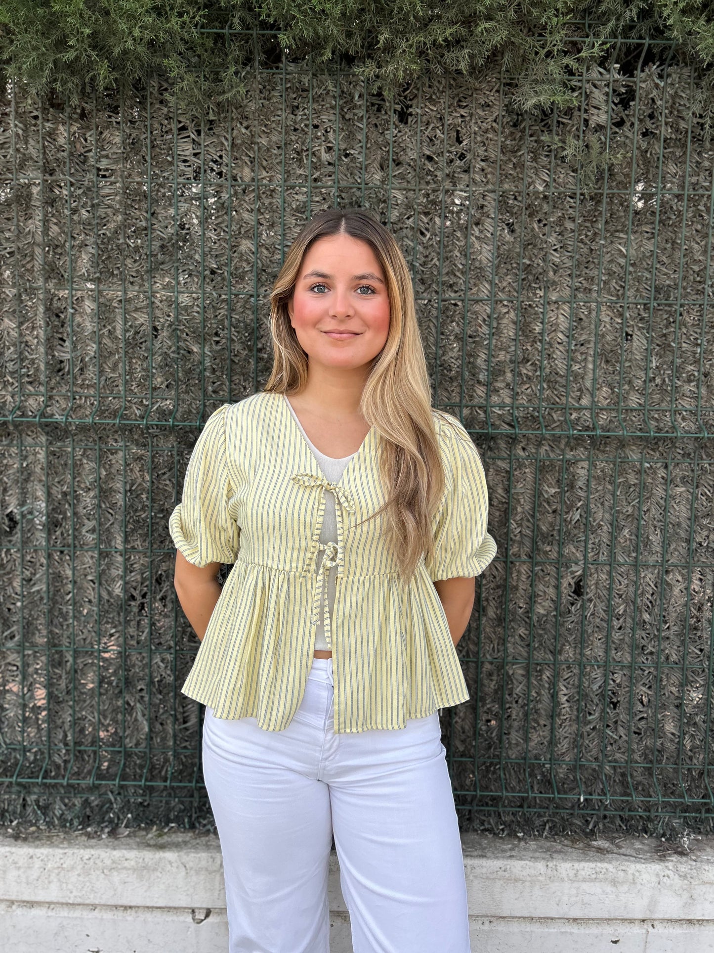 Blusa lazos amarilla