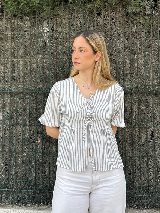 Blusa lazos negra