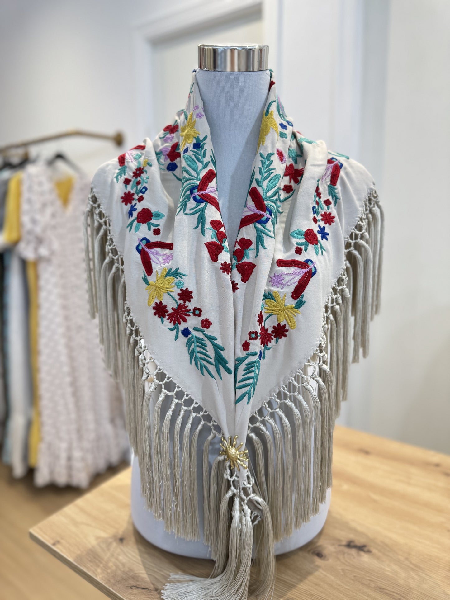 Mantoncillo gris perla