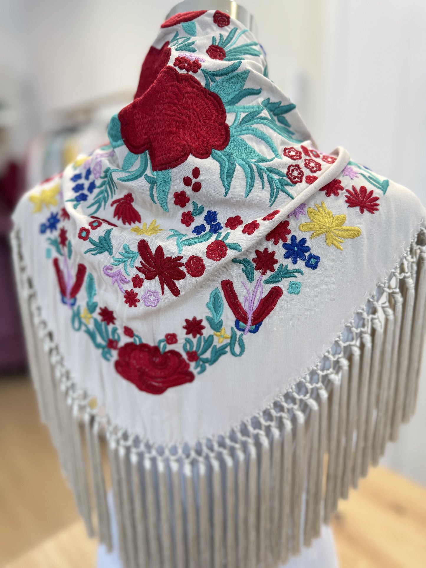 Mantoncillo gris perla